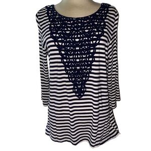 Kaktus blouse high/low 3/4” length sleeves stripes decorated front Size Large